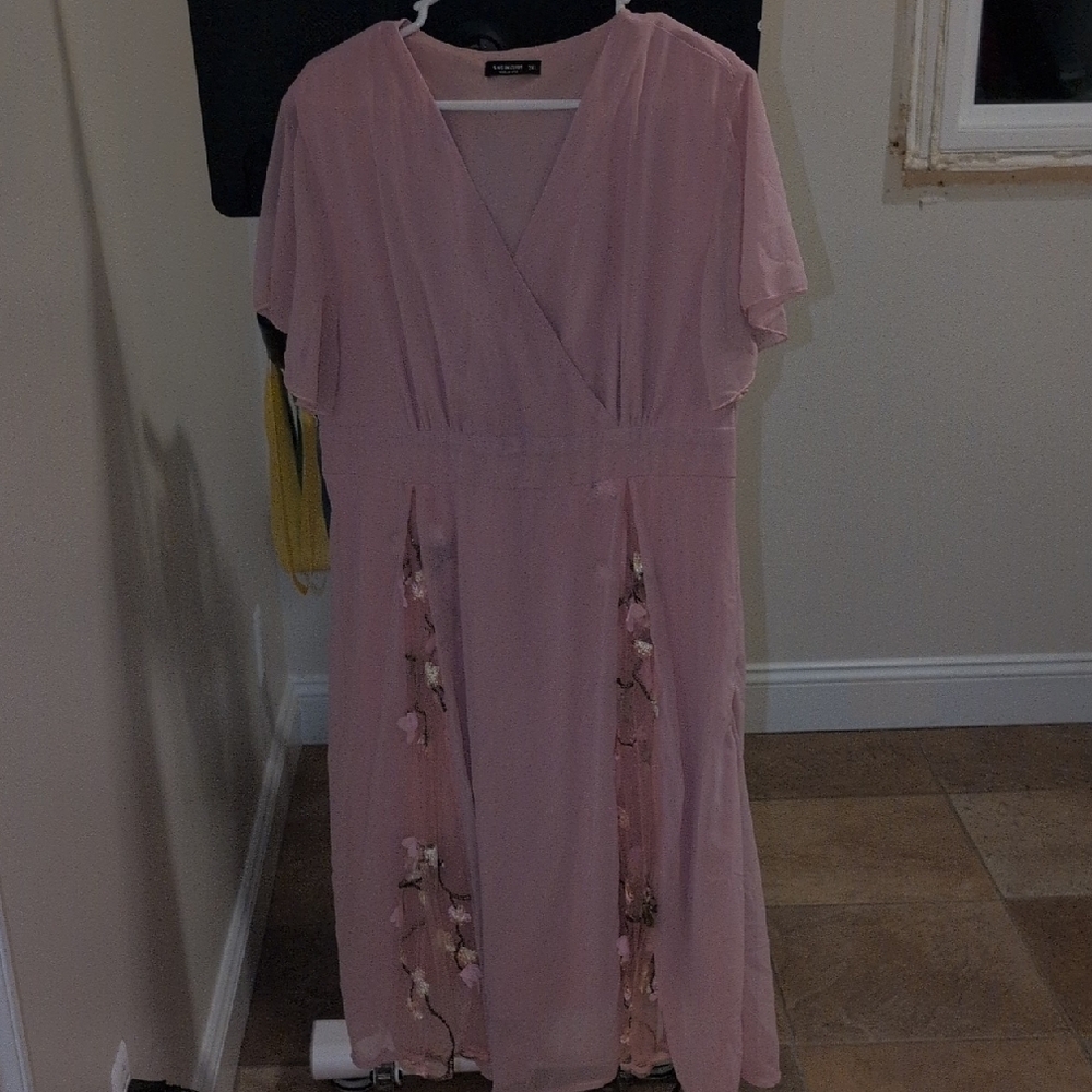SHEIN Blush Pink Midi Dress with Floral Details